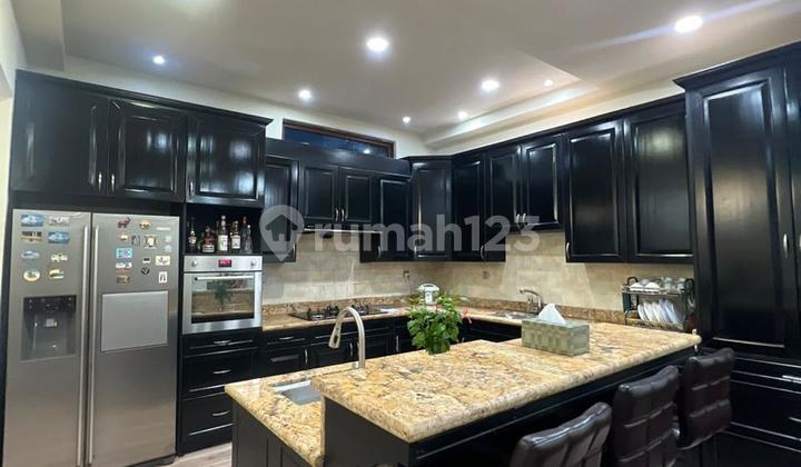 Disewakan Rumah Mewah 2 Lantai Ditaman Golf Recidence Disewakan Rumah Mewah 2 Lantai Ditaman Golf Recidence