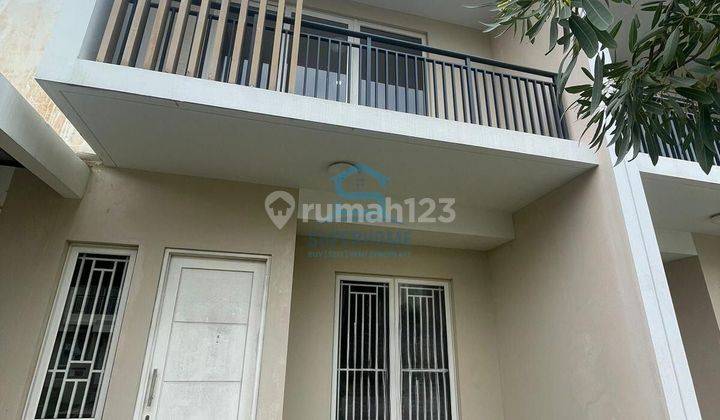 Dijual Rumah Mewah 2 Lantai Orchard Carica 1