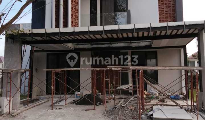 Rumah Baru Private Kolam Renang Grand Pakuwon Surabaya Rumah Baru Private Kolam Renang Grand Pakuwon Surabaya
