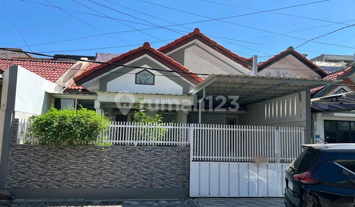 Well-Maintained Fresh House Ready to Occupy Villa Kalijudan Surabaya 1