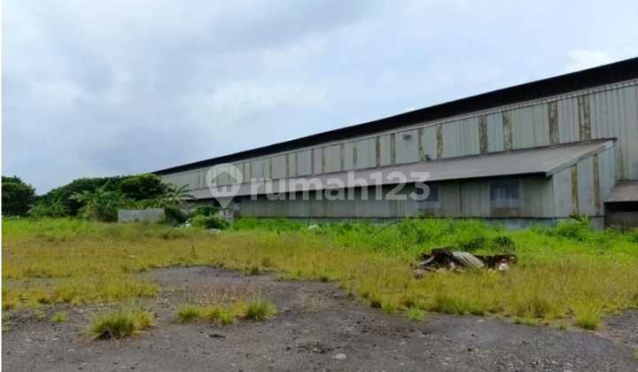 Iron Concrete Factory in Gresik Industrial Area Iron Concrete Factory in Gresik Industrial Area