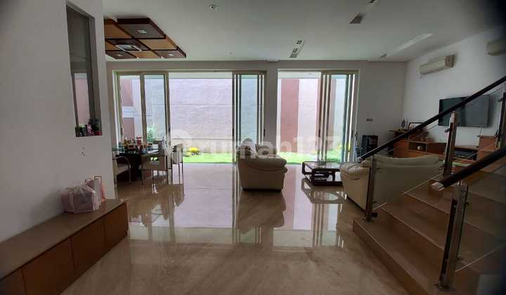 Rumah Full Marmer Split Level Design Graha Famili Surabaya Barat 2