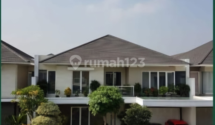 Rumah Mewah Modern Minimalis 2 Lantai Royal Residence