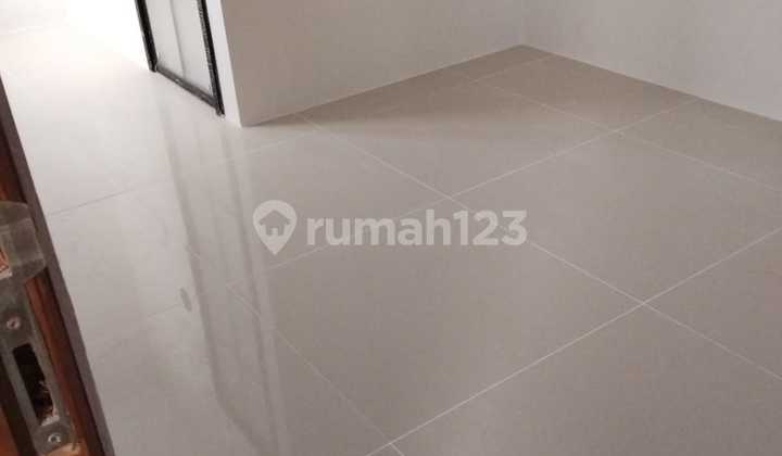 Rumah Baru Private Kolam Renang Grand Pakuwon Surabaya 2