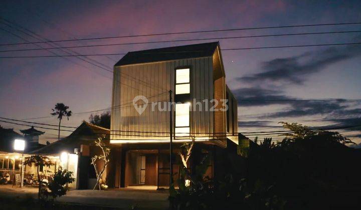 Rumah Mewah 3 Lantai Siap Huni Di Seminyak, Bali 2