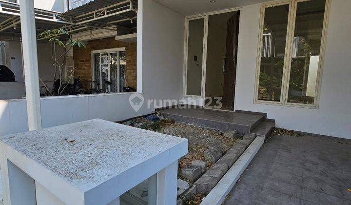 Rumah Siap Huni Di Royal Residence 2