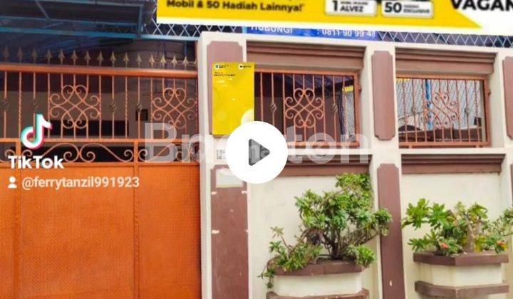 Rumah 4.5 Lantai di Keadilan 1