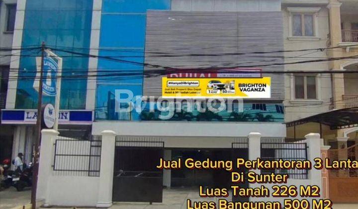 Gedung Tiga Lantai di Sunter 1