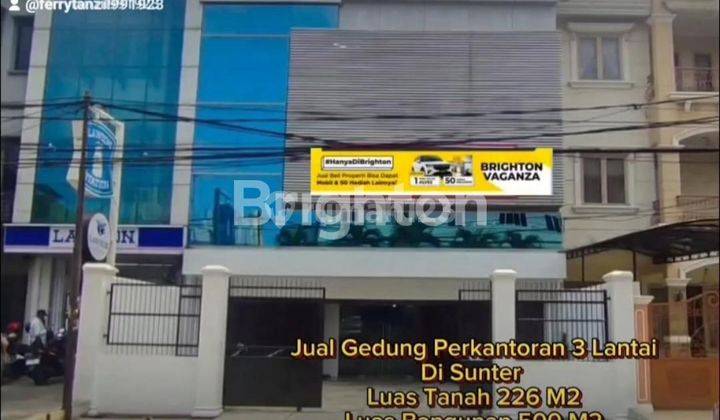 Gedung Tiga Lantai di Sunter 1