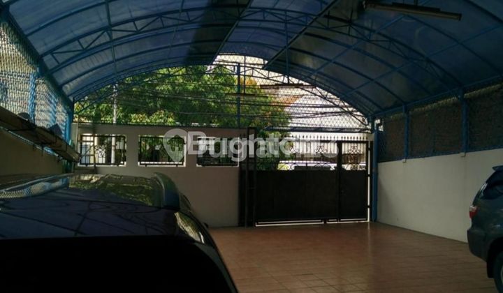 Rumah 4.5 Lantai di Keadilan Jakarta Barat