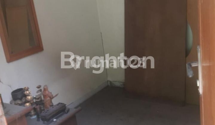 RUMAH TINGGAL SATU SETENGAH LANTAI LOKASINYA SANGAT STRATEGIS AMAN DAN NYAMAN KELAPA GADING JAKARTA UTARA 2