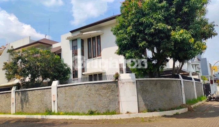 Rumah Tinggal Dua Lantai Hook Siap Huni Full Funished Aman dan Nyaman Akses Mudah Kemana Mana Lokasinya Sangat Sangat Strategis Kelapa Gading Jakarta Utara 1
