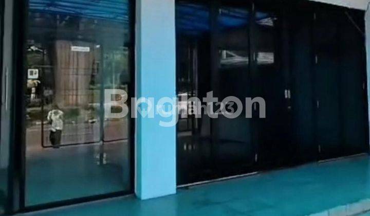 GEDUNG EMPAT SETENGAH LANTAI, AKSES LANGSUNG KE JALAN RAYA, LOKASINYA SANGAT SANGAT STRATEGIS, KELAPA GADING JAKARTA UTARA  1