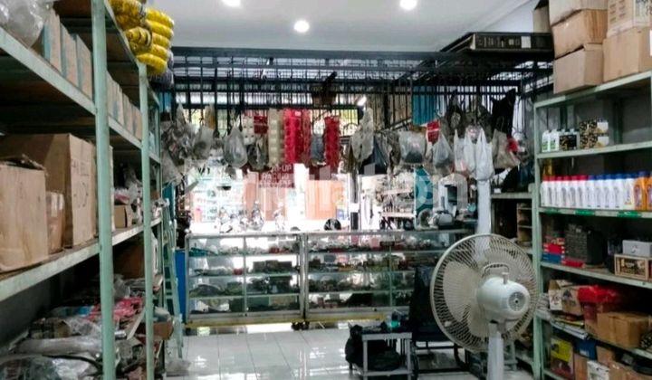 Ruko Tiga Lantai Lokasinya Sangat Strategis di Pinggir Jalan Cengkareng Barat Jakarta Barat Ruko Tiga Lantai Lokasinya Sangat Strategis di Pinggir Jalan Cengkareng Barat Jakarta Barat