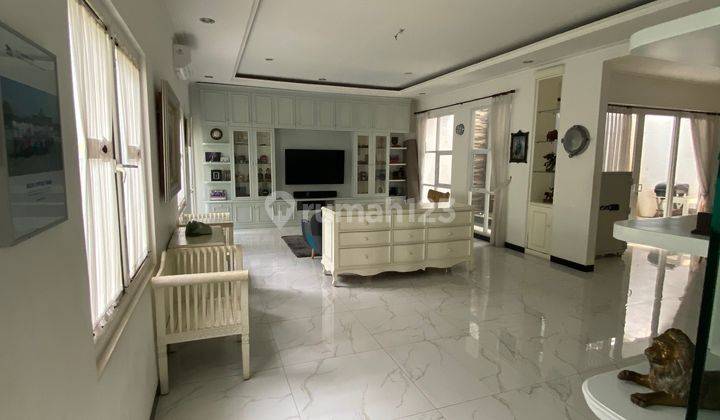 Dijual Cepat Rumah Cantik Siap Huni Full Furnished Kota Wisata 1