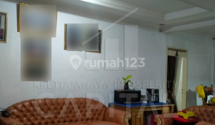 Rumah di Area Strategis Lengkong, mainroad martanegara - Bandung cocok utk perkantoran , bank, restaurant kuliner, ruko strategis