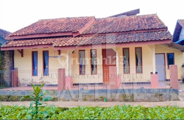 Rumah Tinggal murah full bangunan semi furnished di Cisarua