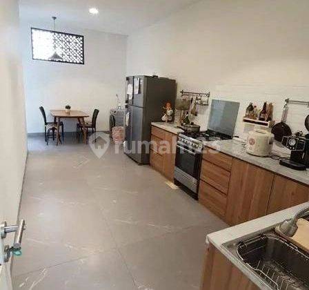 DIJUAL CEPAT BU RUMAH CANTIK SUDAH RENOVASI LOKASI STRATEGIS 2