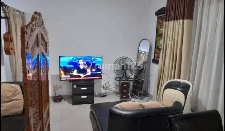 Dijual Cepat Rumah Suvarna Sutera 2 Lantai Semi Furnished  2