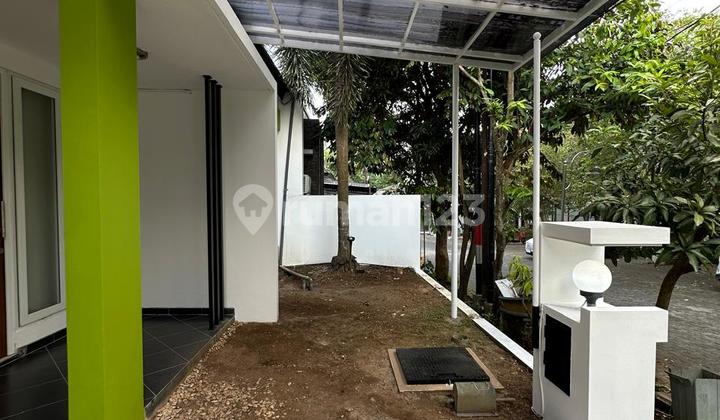 Beautiful House with SHM Ready to Occupy in Mega Residence Banyumanik Semarang 1