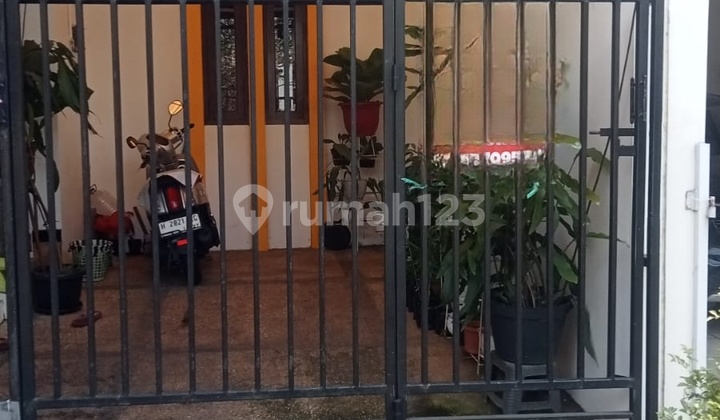 Semi-Furnished House Ready to Occupy with Gazebo in Mega Residence Banyumanik Semarang 2