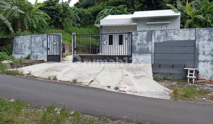 Fully Furnished Ready-to-Occupy House Near KIC in Borobudur, West Semarang 1