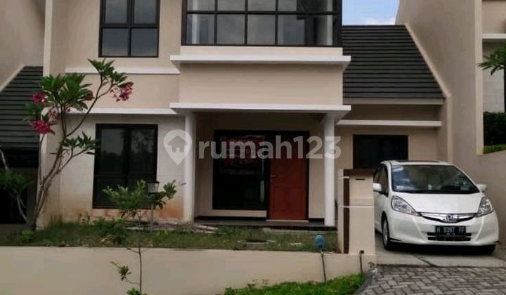 Beautiful Ready-to-Occupy Furnished House in Panhill Semarang 1