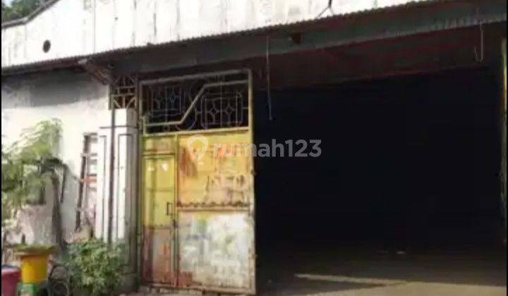 Gudang Siap Pakai di Jl Raya Menanggal dekat Transicon 1