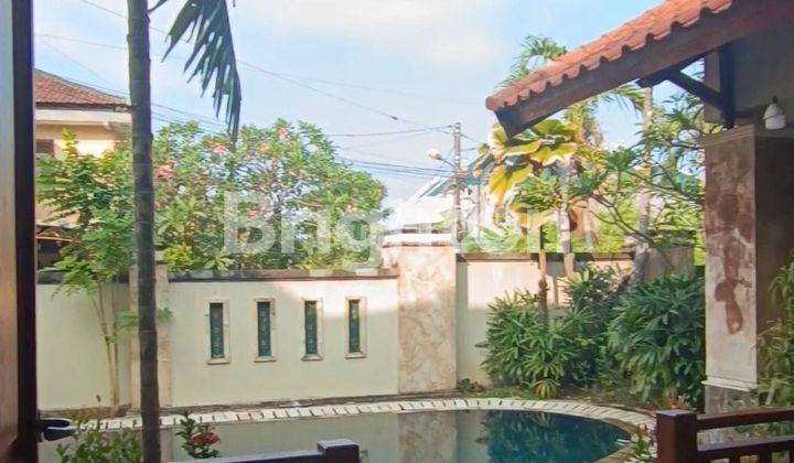 SEGERA DI  RUMAH SEMI VILLA DI TENGAH KOTA 2