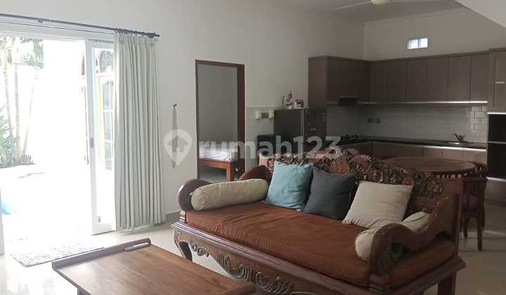 Semi Furnished Premium Villa Location Legian