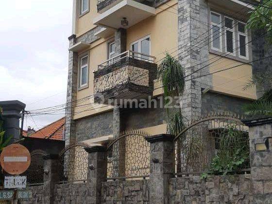 On Sale Rumah Kokoh & Luas Ideal Tempat Tuntuk Tinggal Dan Kantor 1