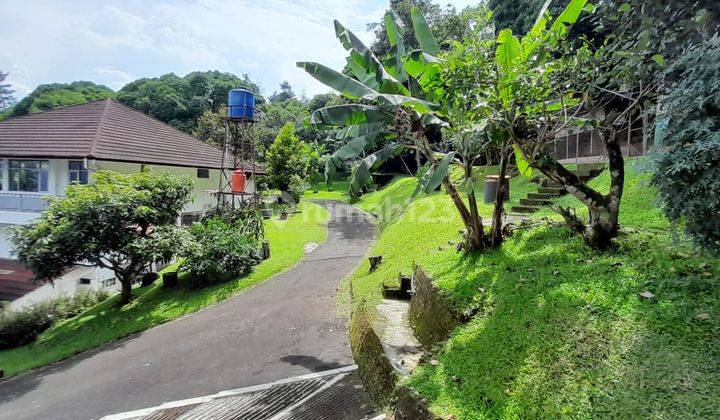 Rumah Villa Cigadung Dago Bandung 1