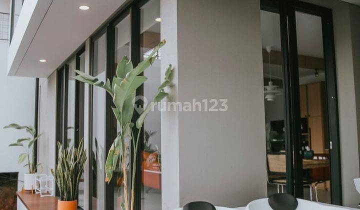 Rumah Minimalis Dua Lantai Dago Vilage Bandung 2