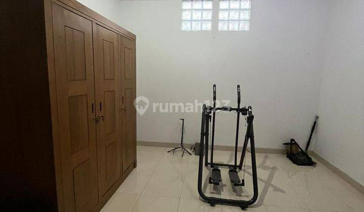 Rumah 2 Lantai di Sutera Elok Alam Sutera Dekat Pintu Tol Rapih Bagus Siap Huni SHM Semi Furnished 2