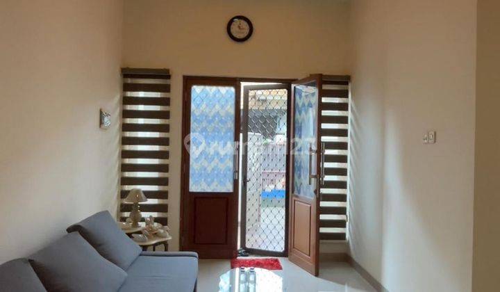 Dijual Cepat Sektor 6 Rumah 2 Lantai Rapi  1