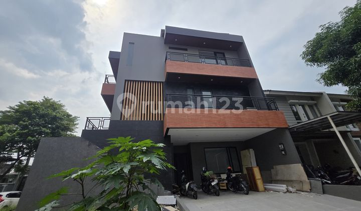 Rumah 3 Lantai Sutera Feronia Park Alam Sutera Private Lift 2