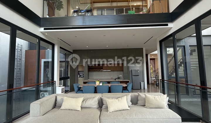 Rumah Mewah Lyndon Navapark BSD Private Pool Jacuzzi Siap Tinggal