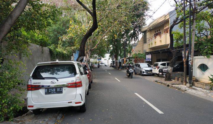 Rumah Tua Tomang,ngantong.belakang Roxy Square.jalan 3 Mobil. 2