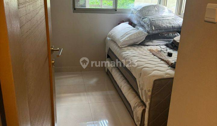 Apt Taman Anggrek Residence 2KT dijual rugi Furnished Bisa KPA 1