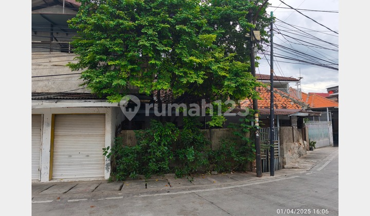 Dijual Rumah Tua.Kartini, Jakarta Pusat.Murah.145 meter.