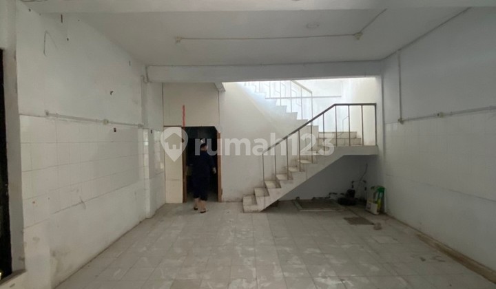 Ruko komplek jembatan 5.Jual Cepat.Strategis.