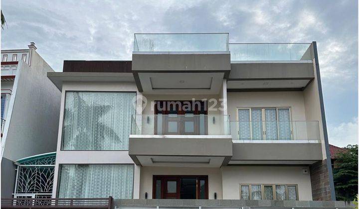 Dijual Rumah Mewah di Boulevard Sukajadi Full Renov Dan Interior 1