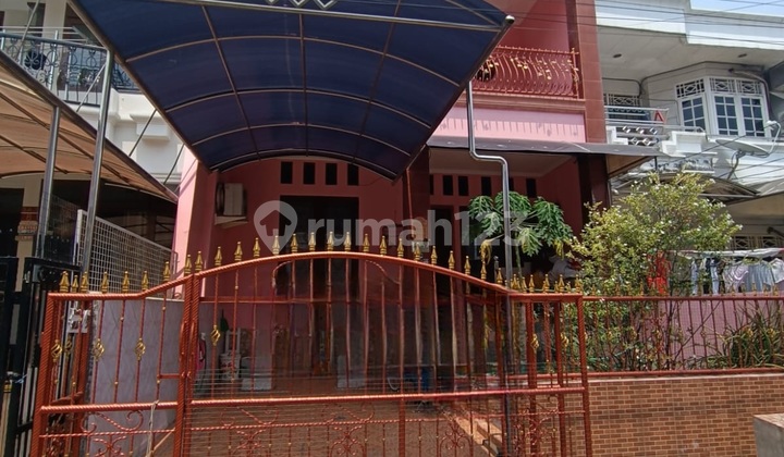 Turun Harga! Rumah 2 Lantai Kelapa Gading. Turun Harga! Rumah 2 Lantai Kelapa Gading.