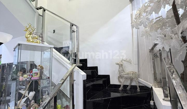 Dijual Cepat Rumah Bagus Minimalis.2 Lantai Sunter Hijau