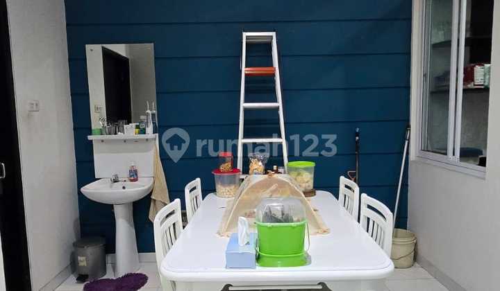 Dijual Cepat Rumah Bagus 2.5 Lantai Kelapa Nias