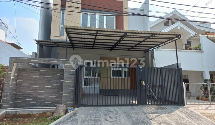 For Quick Sale: New Minimalist 2-Story House in Kelapa Gading For Quick Sale: New Minimalist 2-Story House in Kelapa Gading