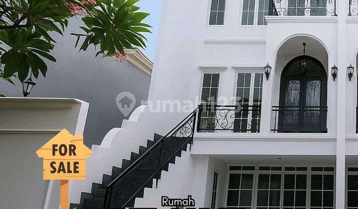 Dijual Cepat Rumah Brand New 3 Lantai di Gading Pelangi Gading Residemce Sisa.1.unit