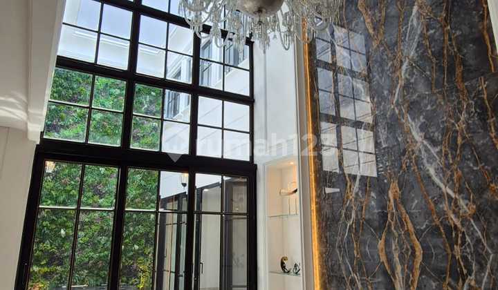 Rumah Mewah Full Renovasi American Classic 2 Lantai Villa Gading Indah 2