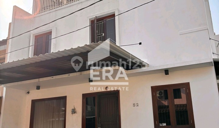 Dijual Cepat Rumah Bagus 3 Lantai Dalam Cluster Kelapa Gading 2