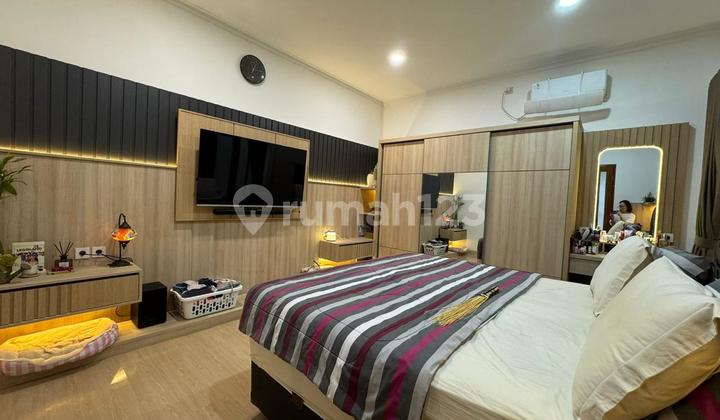 Jarang Ada!! Rumah Bagus Minimalis Japandi Scandinavia Siap Huni 3 Lantai Belakang Mkg Jarang Ada!! Rumah Bagus Minimalis Japandi Scandinavia Siap Huni 3 Lantai Belakang Mkg